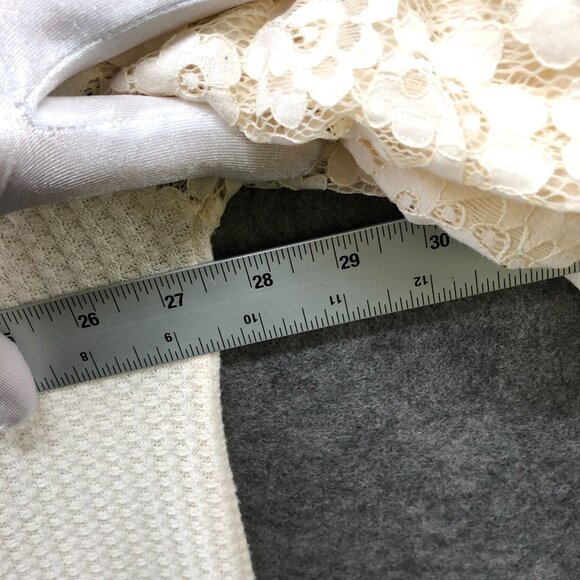 Torrid Waffle Long Sleeve Top Womens 2X Ivory Lace Balloon Sleeve Crewneck - Picture 8 of 9